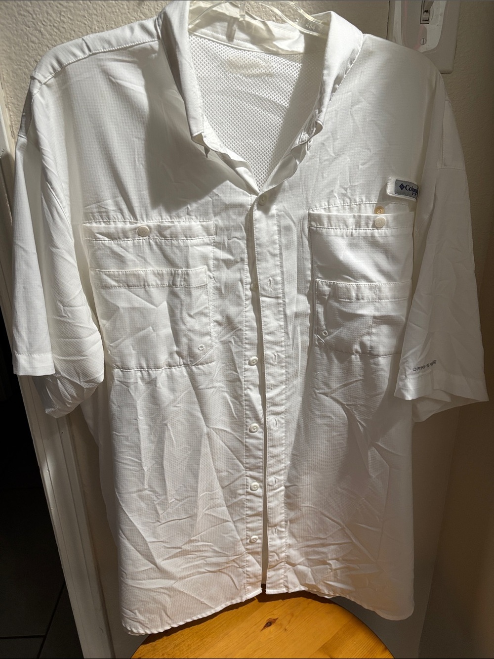 Columbia Men's White Short-Sleeve Fishing Button-Down Shirt